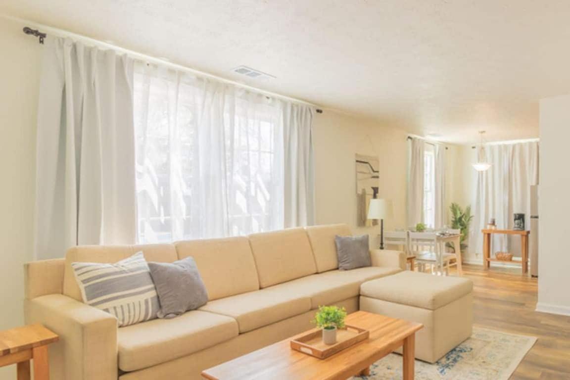 The Delightful Doubles- Unit A- Centrally Located Columbus Exterior photo