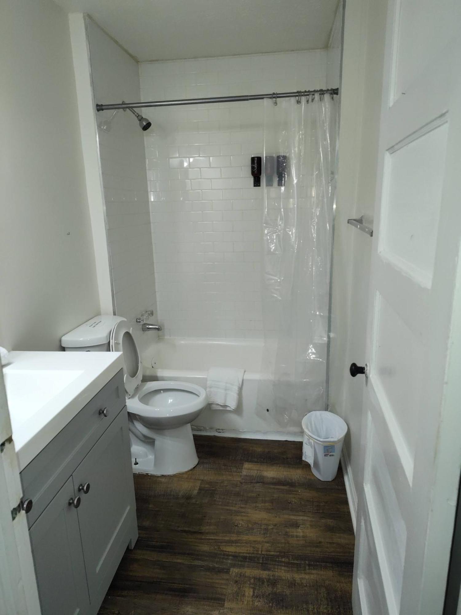 The Delightful Doubles- Unit A- Centrally Located Columbus Exterior photo